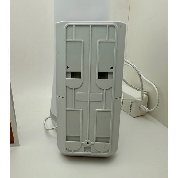 SimpliSafe Home Security Base Station SSBS3 and Keypad - Picture 9 of 12